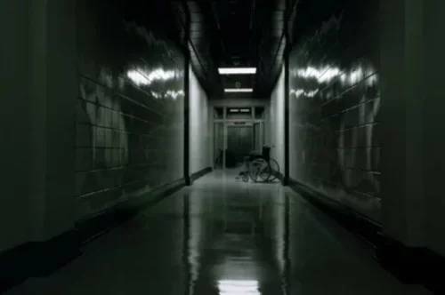 Buy The Outlast Trials Deluxe Xbox Series – Step into the Fear with playnox.net!